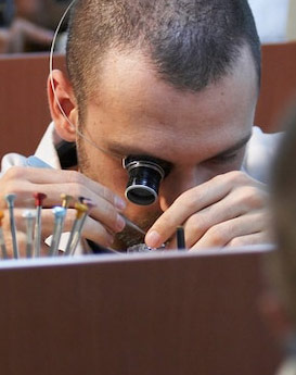 安尼塔·阿普里尔-北京泰格豪雅维修中心制表师